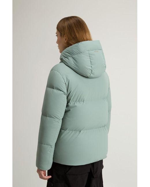 Woolrich Cloud-Donsjack Van Elastisch Nylon Met Matte Afwerking Groen Grootte in het Multicolor