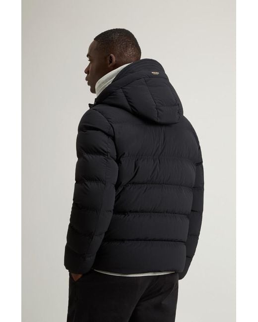 Woolrich Donsjack Van Elastisch Nylon Met Matte Afwerking Zwart Grootte in het Black voor heren