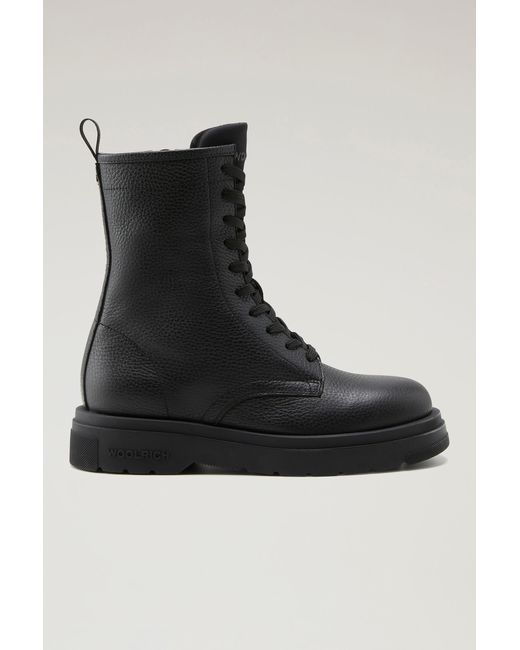 Woolrich Black New City Boots In Tumbled Leather