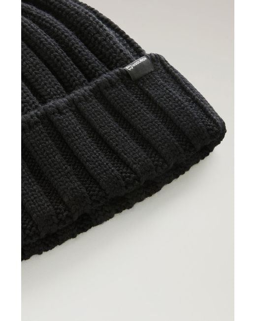 Woolrich Black Beanie In Pure Virgin Wool With Cashmere Pom-pom