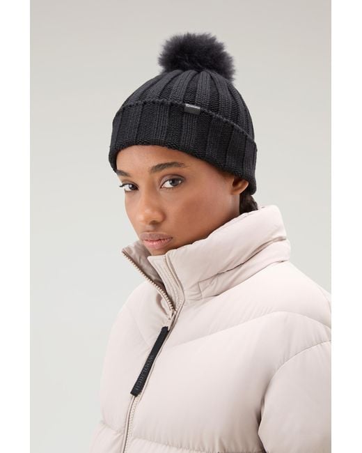 Woolrich Black Beanie In Pure Virgin Wool With Cashmere Pom-pom