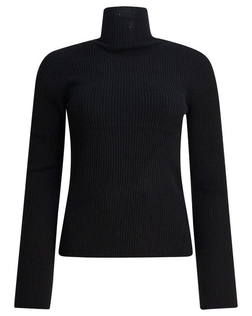 R2W Black Knitwear