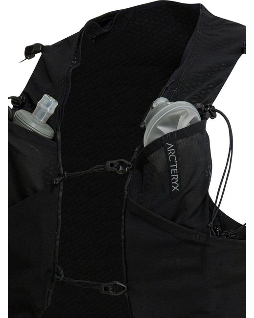 Arc'teryx Black "Norvan 7" Sports Backpack for men