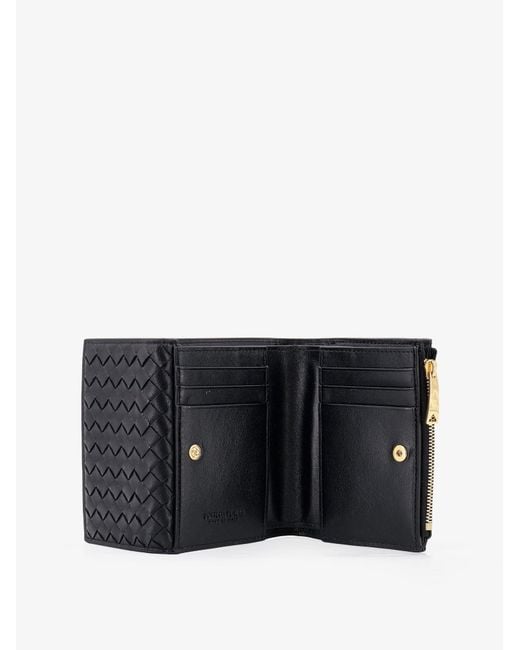 Bottega Veneta Black Bi-Fold Intrecciato Wallet With Zip