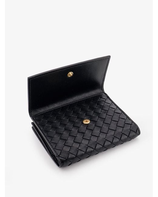 Bottega Veneta Black Bi-Fold Intrecciato Wallet With Zip
