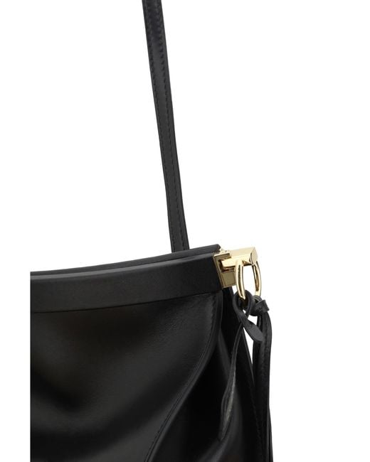 Alaïa Black Alaã¯A Le Click West Medium Shoulder Bag