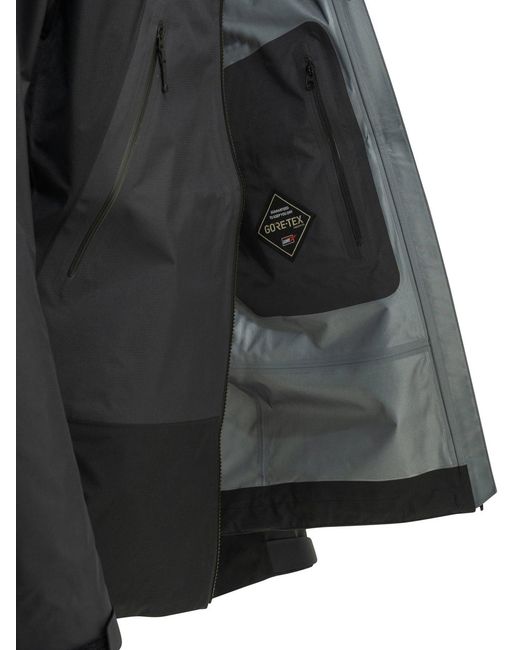 Goldwin Black "Gore-Tex 3L" Raincoat for men