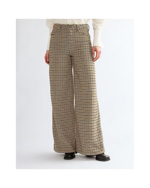 Wrangler Natural Canyon Loose Trousers Size 24 X30