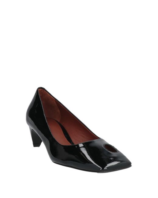 Tory Burch Black Pumps