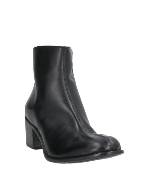 Moma Black Ankle Boots