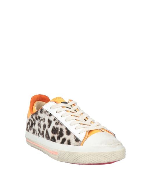 HIDNANDER White Sneakers