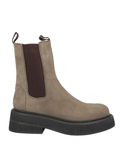 Boemos Brown Ankle Boots