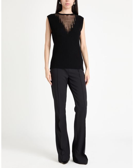 Genny Black Jumper