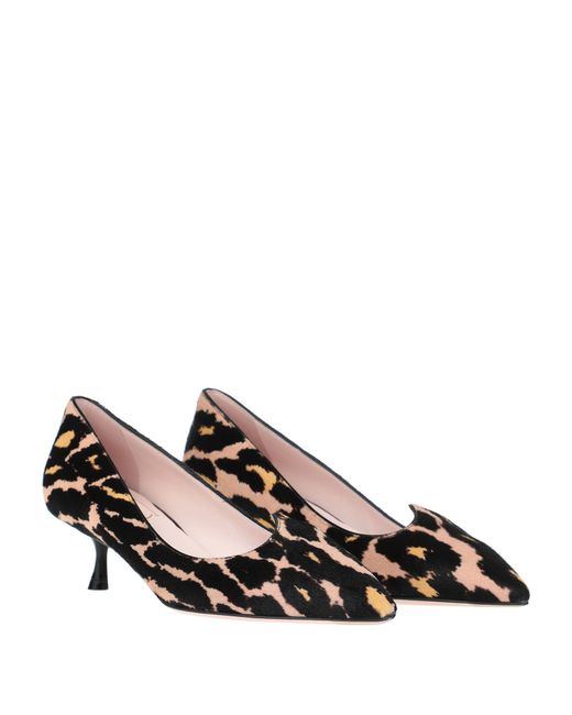 Roger Vivier Pink Pumps