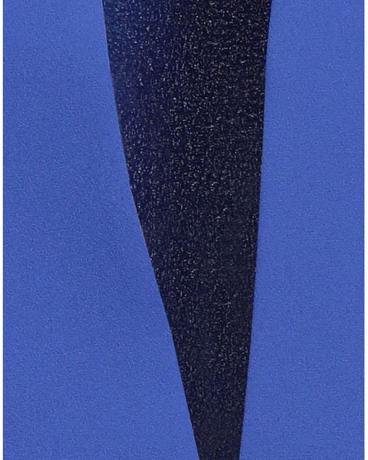 Caractere Blue Cape