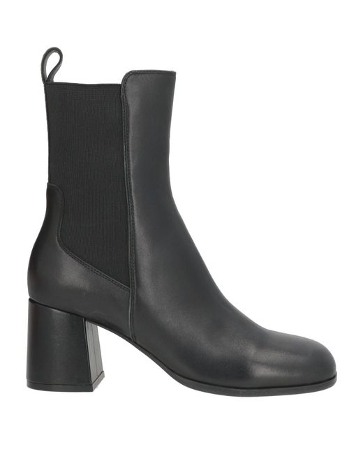 Tosca Blu Black Stiefelette