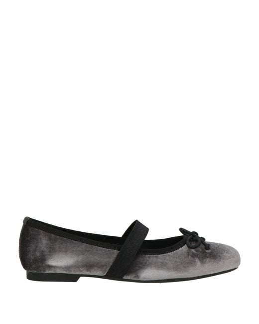 Frau Black Ballet Flats