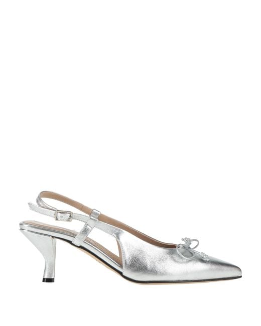 Pomme D'or White Pumps Leather