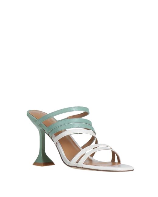 Emanuélle Vee White Sandals