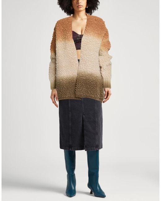 Rebecas Akep de color Brown