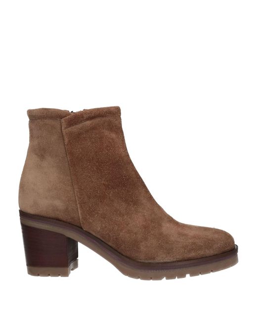 Triver Flight Ankle Boots in Beige (Natural) | Lyst