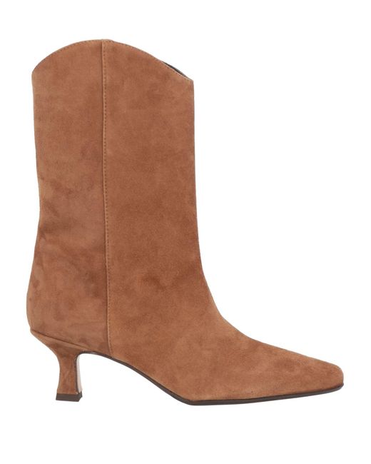 Anna F. Brown Ankle Boots