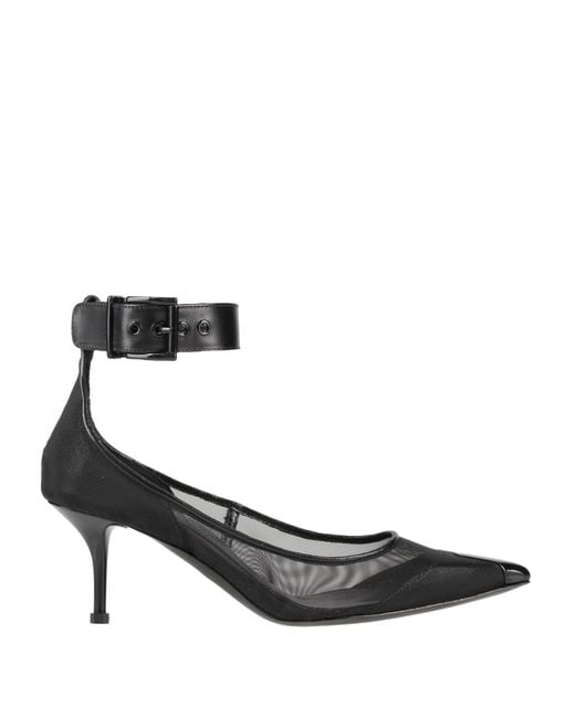 McQueen Black Pumps