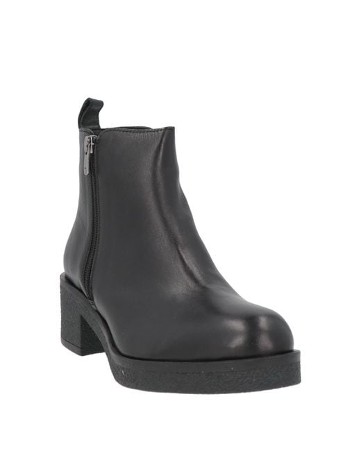 SOFIA MARE Black Ankle Boots Leather