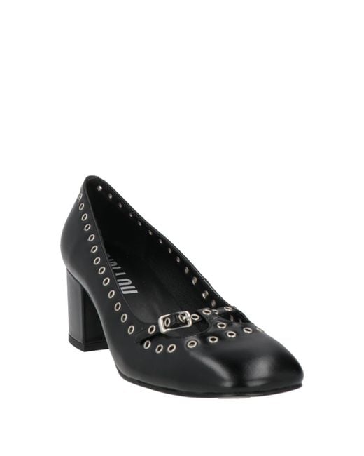 Bibi Lou Black Pumps