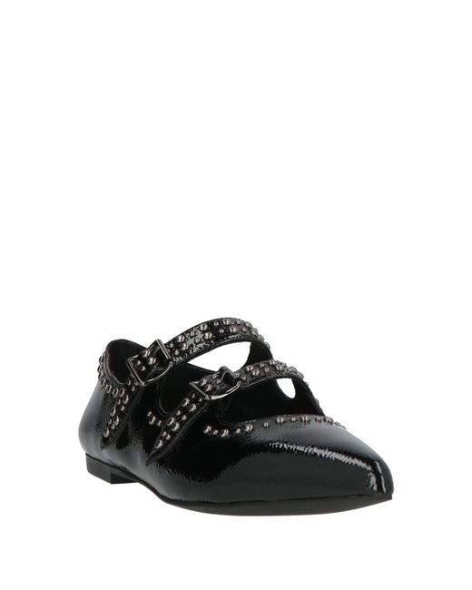 Ovyè Black Ballet Flats