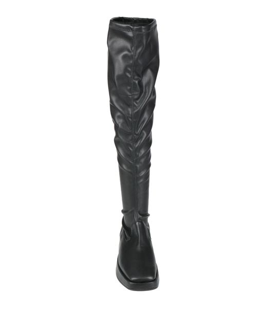 NCUB Black Boot Textile Fibers