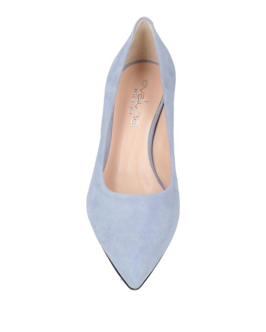 Evaluna White Pumps