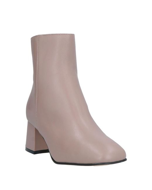 CafeNoir Brown Ankle Boots