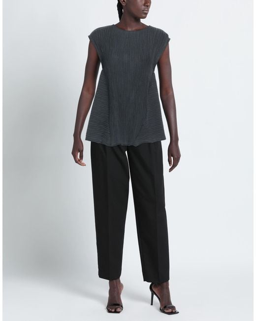 Alpha Studio Black Top