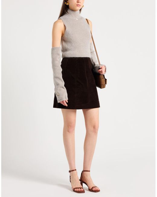 Low Classic White Rollkragenpullover