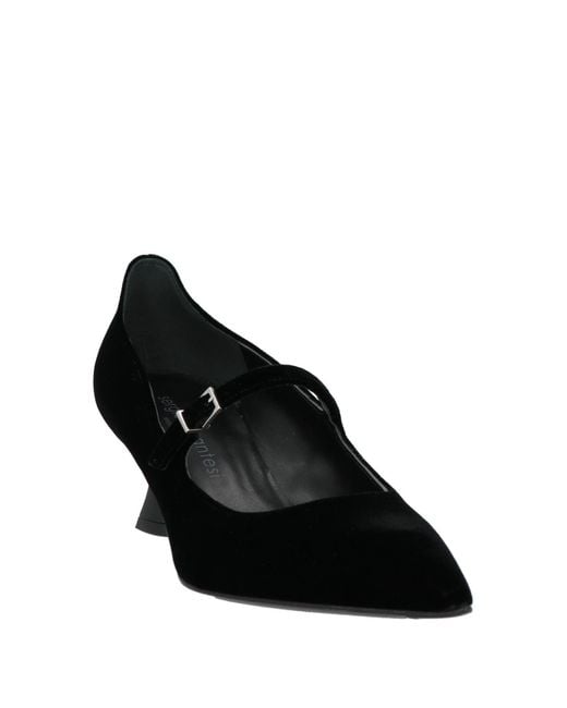 Sergio Levantesi Black Pumps