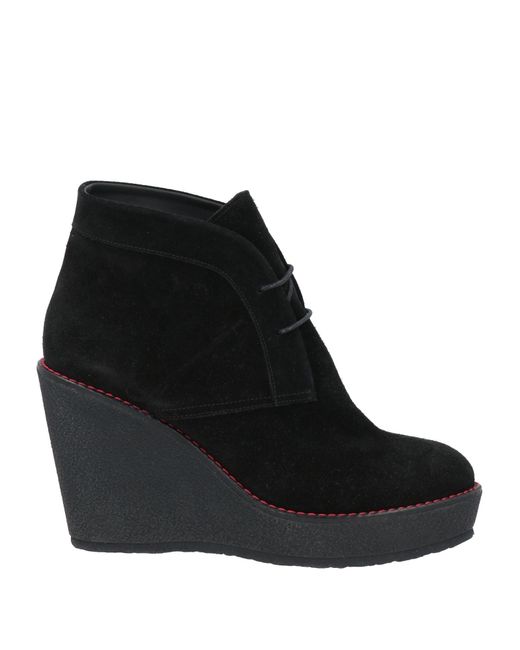 Skorpios Black Ankle Boots