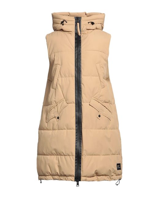Piumino & Imbottito Sintetico di OOF WEAR in Natural