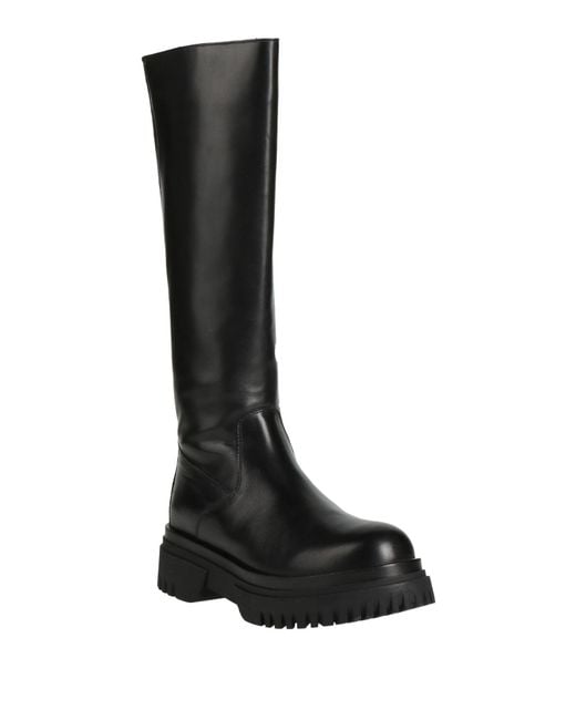 Emanuélle Vee Black Boot Leather