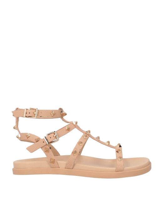 Emanuélle Vee Natural Sandals