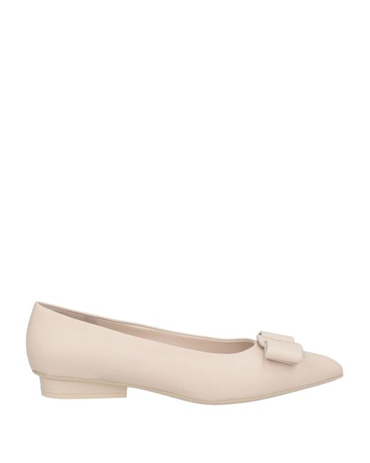 Bailarinas Ferragamo de color Natural
