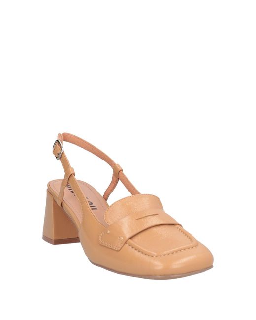 Bibi Lou Natural Pumps