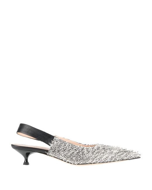 Agl Attilio Giusti Leombruni White Pumps