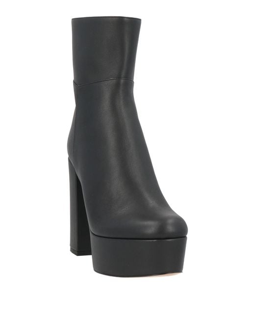 Ilio Smeraldo Black Ankle Boots
