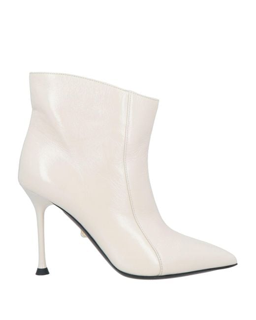 ALEVI White Ankle Boots