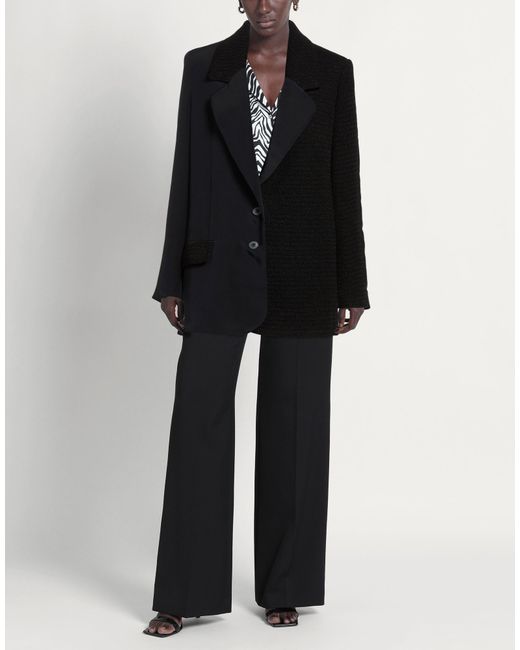 The Mannei Black Blazer