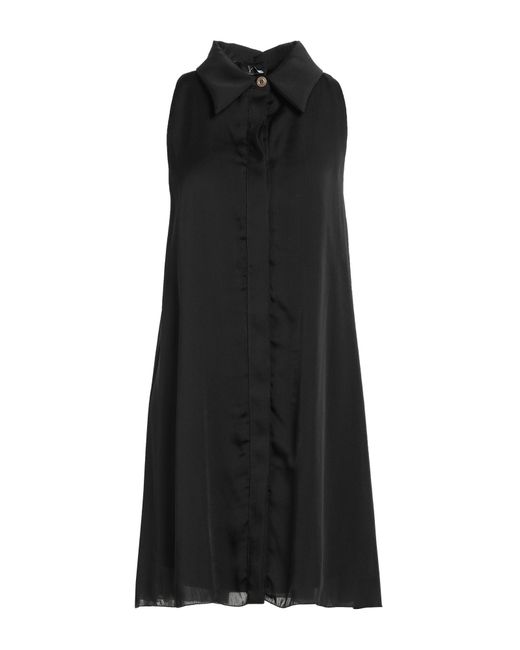 Robe courte FELEPPA en coloris Black
