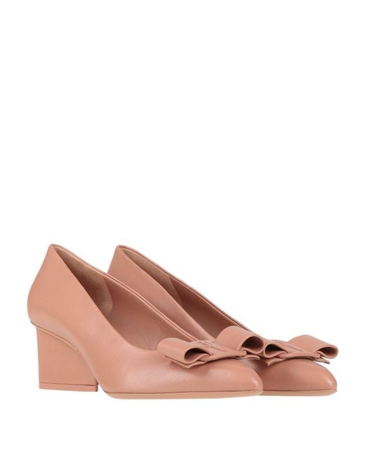 Ferragamo Pink Pumps