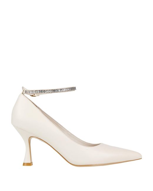 Luciano Barachini White Pumps