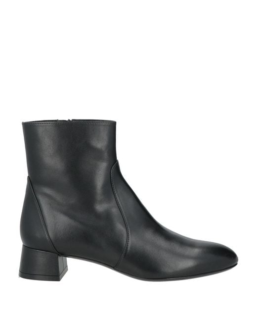 Stuart Weitzman Black Stiefelette